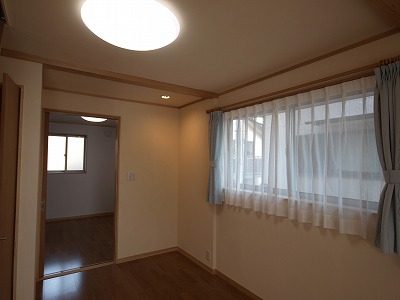 s-100218 (8).jpg