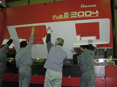 s-100325.jpg