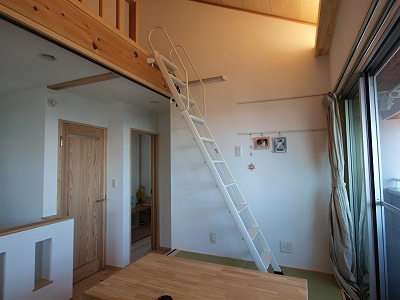 s-100722 (2).jpg