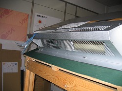 s-080403.jpg