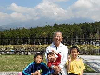 y-120509GW1.jpg