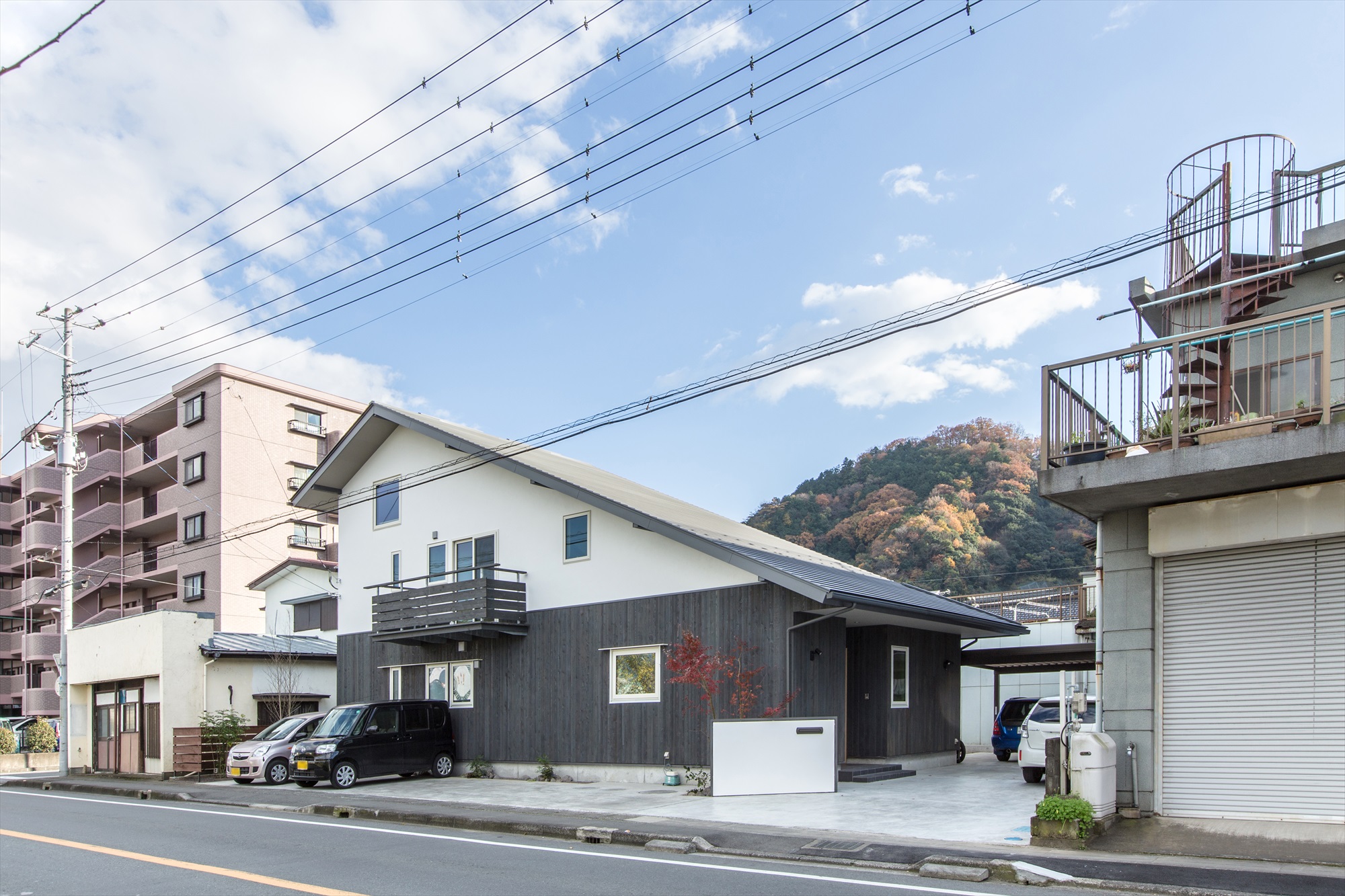 大屋根の二世帯住宅（清水町）