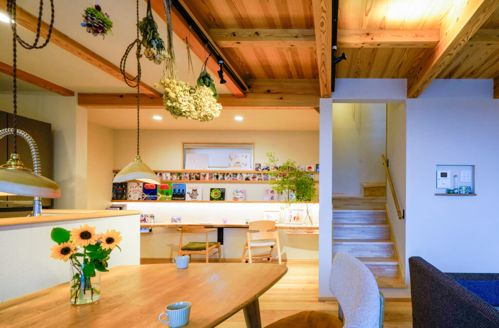 素敵なテーブルの家