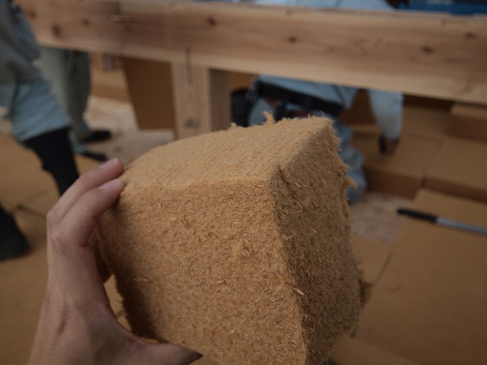 木質繊維断熱材のアップ
