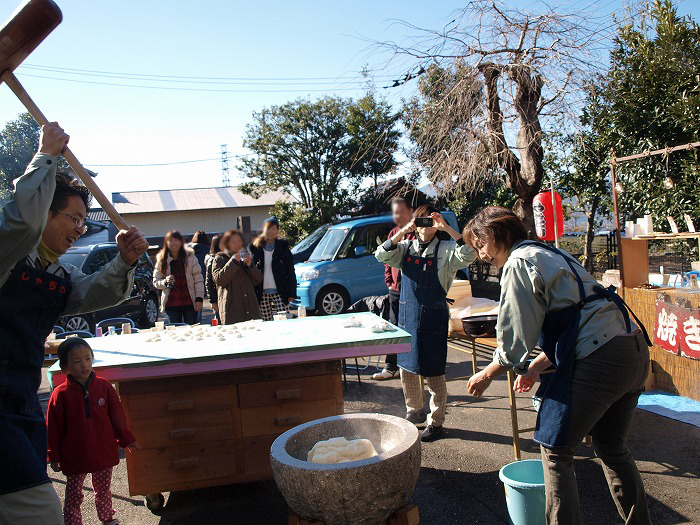 餅つき大会で締めくくり