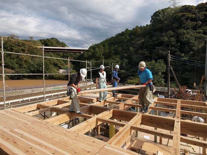 富士市　新築住宅　上棟作業　小屋