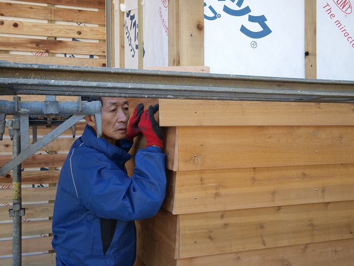 富士市　土間とクッキング薪ストーブの家　木の外壁