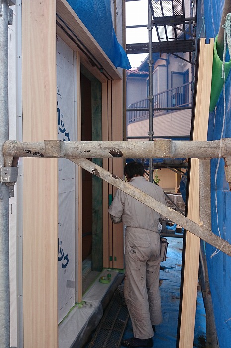 富士市　新築住宅　木のドア