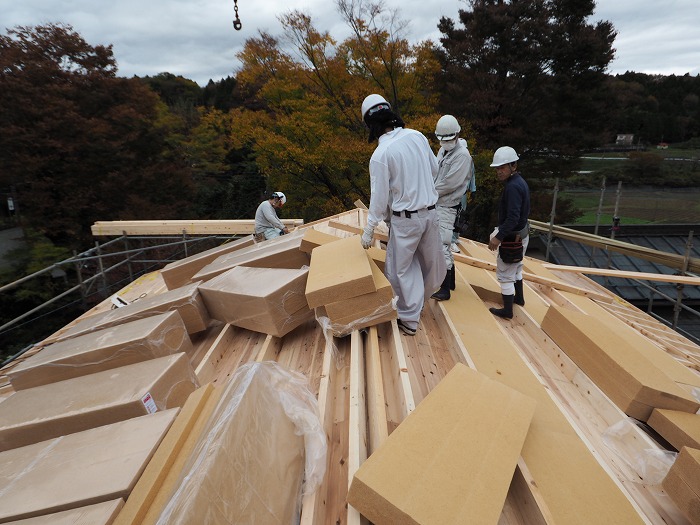 小山町　新築住宅　木質繊維断熱材の施工