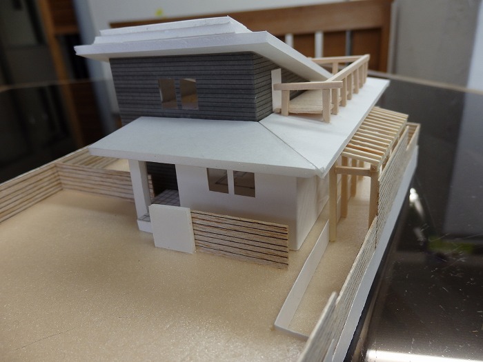 モデルハウス建築模型　?