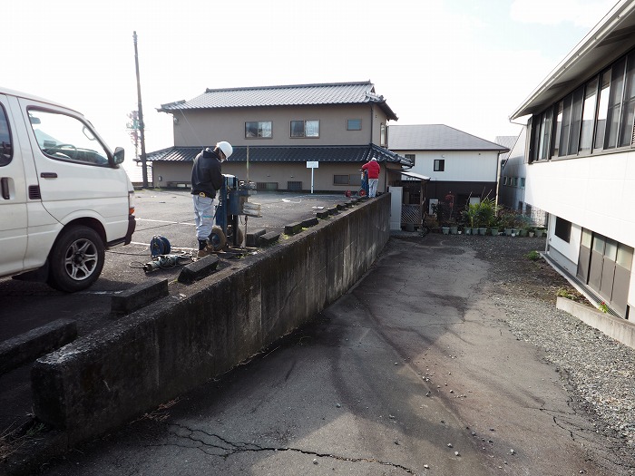 富士市　マクスのモデルハウス敷地　擁壁沿い地盤調査