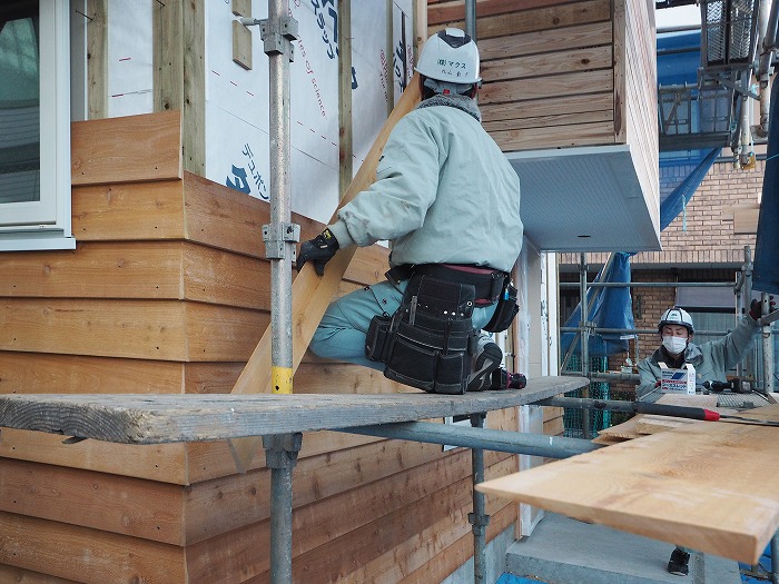 富士市　新築住宅　外壁木製サイディング貼り