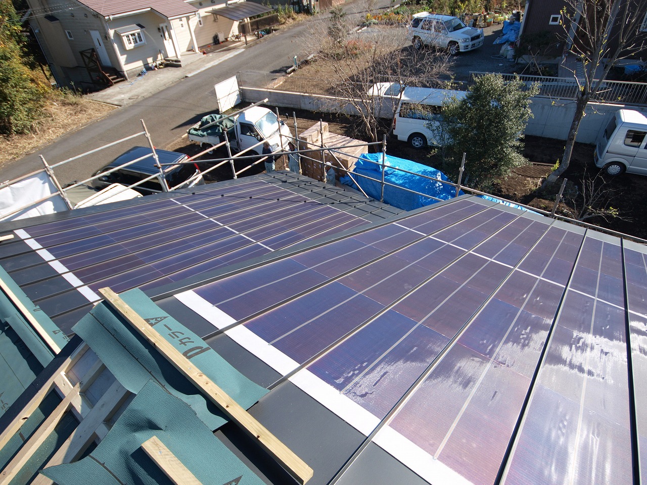 太陽光発電と太陽熱の床暖房のＷソーラーシステムを搭載。