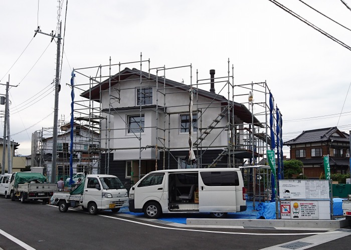 富士市　新築住宅　外壁は土佐の漆喰