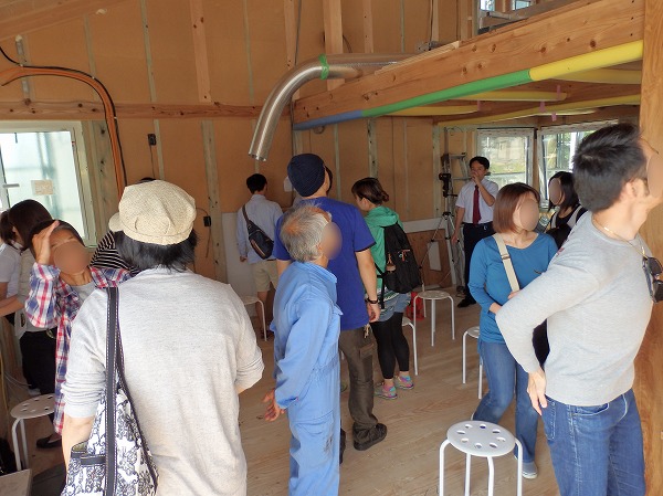 富士市で『欅の大梁とパッシブソーラーの家』構造見学会