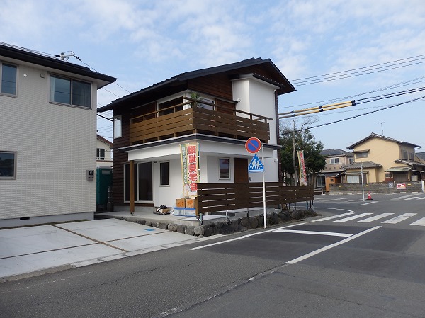 今度は富士市で『二階リビングの家』完成見学会が開催されました