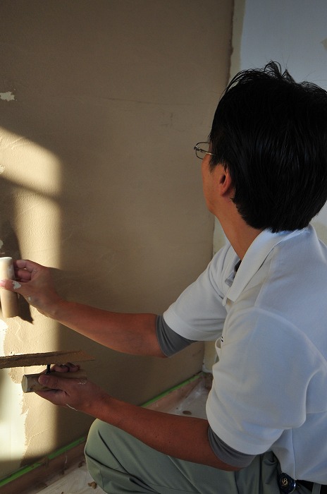 静岡県三島市の新築住宅 珪藻土DIY 左官