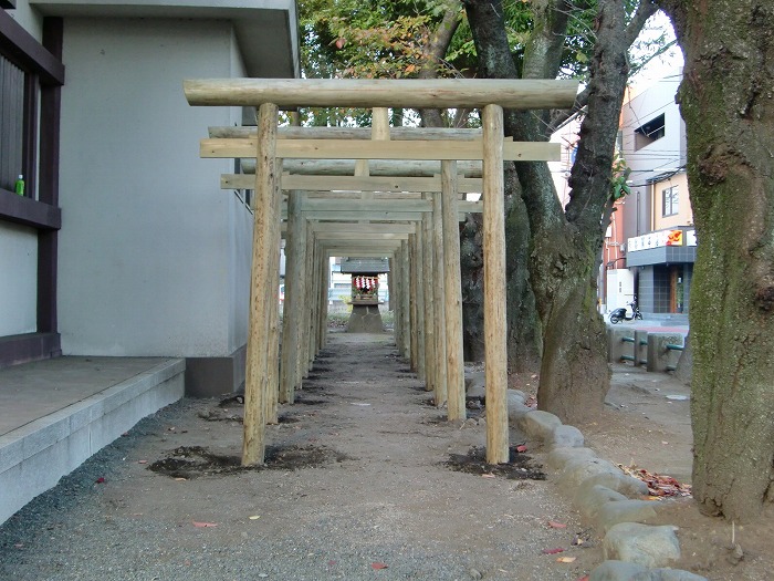 木を腐らせない工夫 注入された鳥居