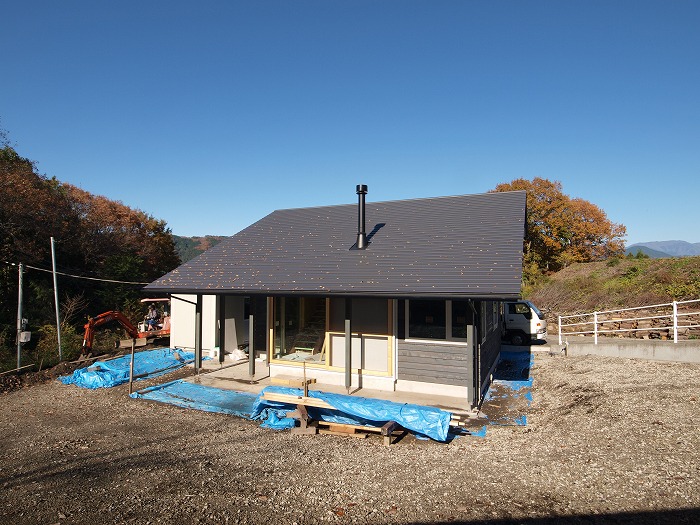富士宮市 薪ストーブのある大屋根の家