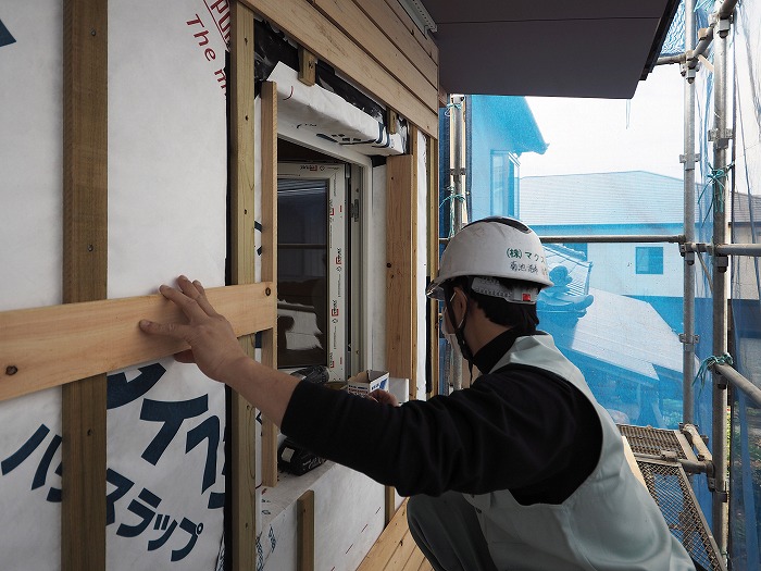 ドイツの樹脂サッシの施工